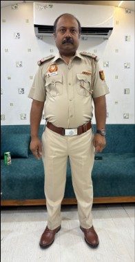 Costume reference police uniform