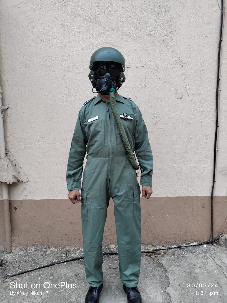 Costume reference IAF flight suit